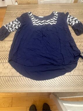 entro Navy Blue Peasant Tunic with White Chevron Accents